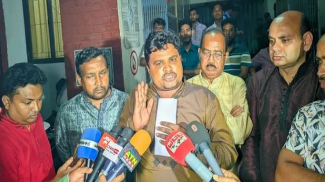 রংপুরে জাতীয় পার্টির চেয়ারম্যান এর বাড়িতে হামলা থানায় ২২ জনের নামে এজাহার দাখিল