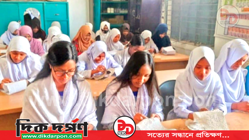 মোর্শেদার টুপি যাচ্ছে মধ্যপ্রাচ্যে, আজ স্বাবলম্বী হাজারো নারী