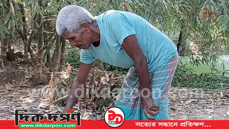 পঞ্চগড়ে বিনা পারিশ্রমিকে প্রায় ৩০ বছর ধরে কবর খুড়েছেন মকলেছার