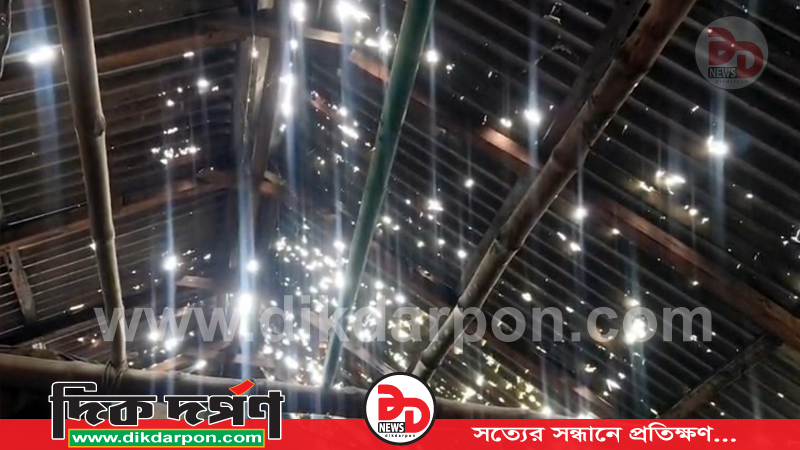 লালমনিরহাটে পাঁচটি উপজেলার ওপর দিয়ে বয়ে যাওয়া আকস্মিক ঝড় ও শিলাবৃষ্টিতে ব্যাপক ক্ষয়ক্ষতি